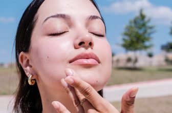 6 Causes of Summer Breakouts (and What to Do About Them!)